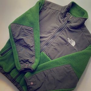 Boys’ The North Face Denali fleece jacket, small